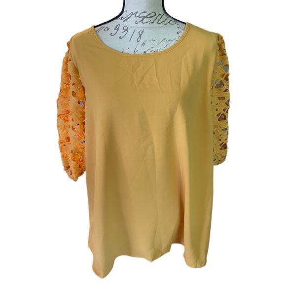 Bloomchic Yellow Gold Lace Eyelet Lace Shirt Size 14/16 - Picture 1 of 4